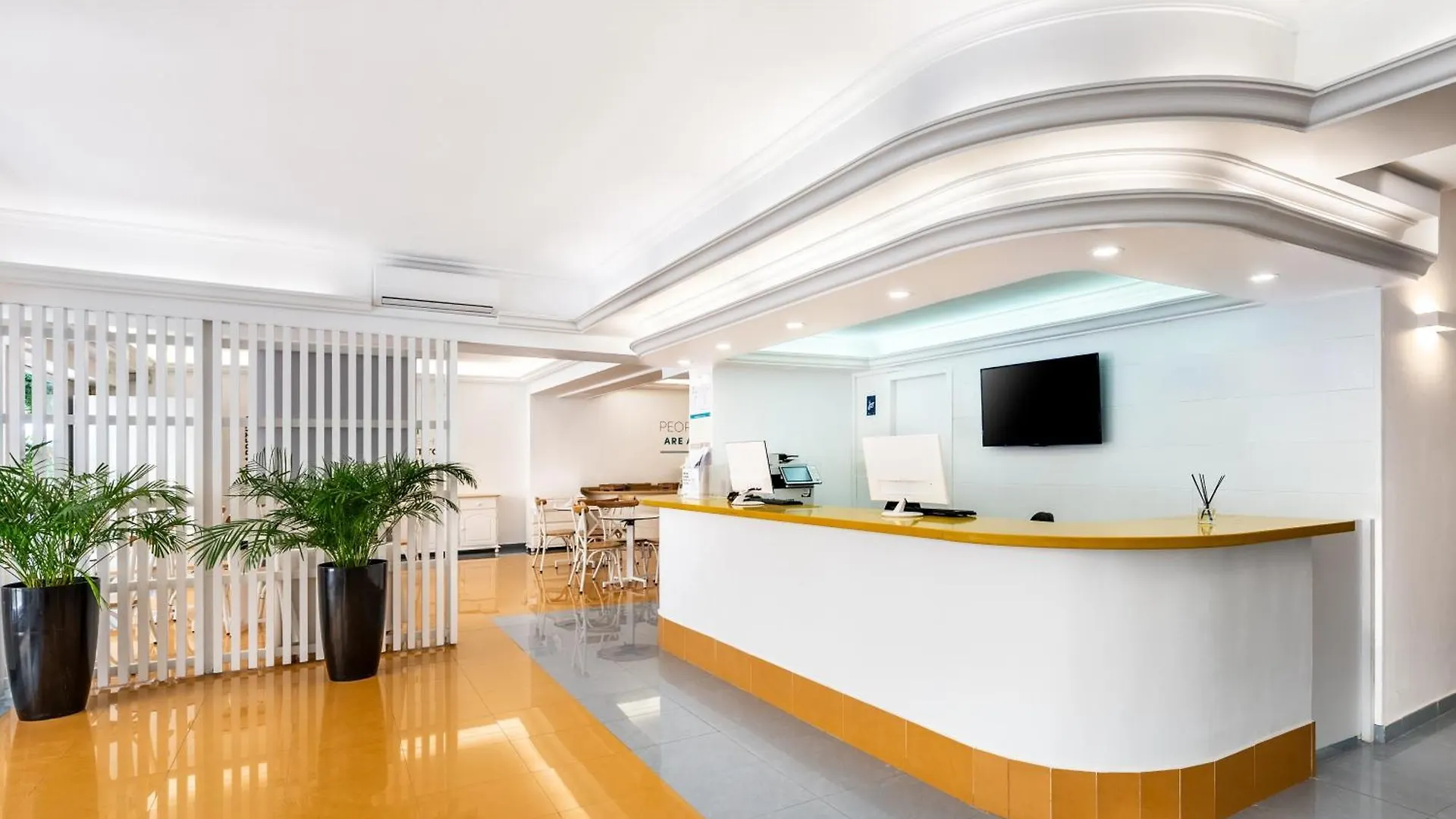 Hotel Vibra Vila Ibiza Town 2*,